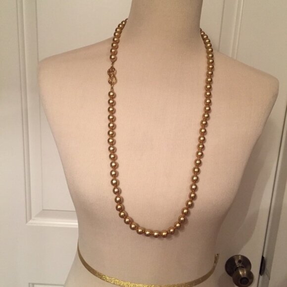 KENNETH JAY LANE KJL CLASP NECKLACE GOLD BEADS FAUX PEARLS 30” - Picture 1 of 6